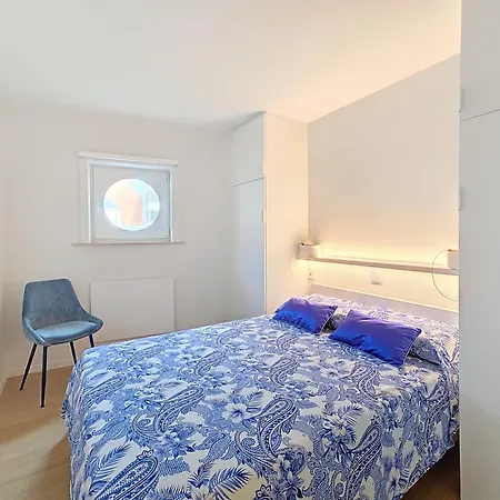 Apartment Premium Holidays - Modern Flat Seaview At *